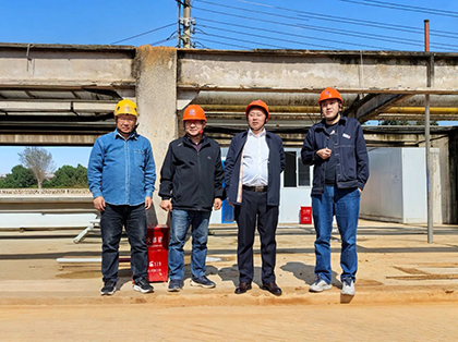 瀘天化股份公司黨委書記、董事長(zhǎng)廖廷君一行到公司化工園區(qū)建設(shè)項(xiàng)目現(xiàn)場(chǎng)檢查指導(dǎo)工作